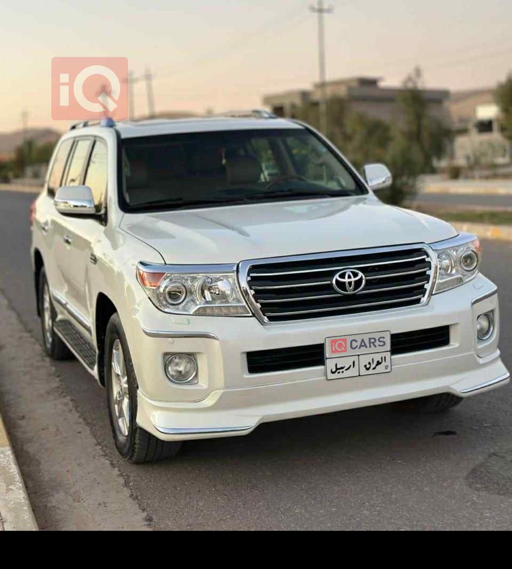 تويوتا لاندكروزر